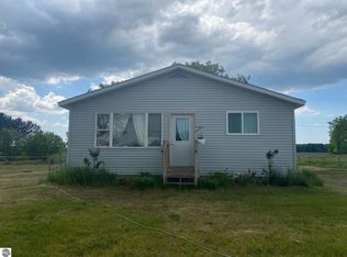 9400 Marilla Rd, Copemish, MI 49625