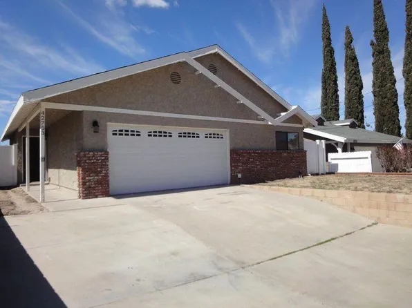42753 Bluehills Dr, Lake Hughes, CA 93532