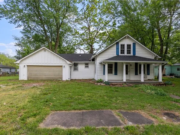 513 Swan St, Lacygne, KS 66040