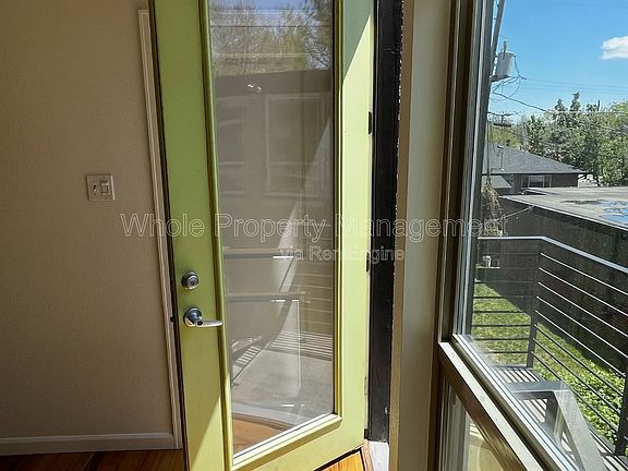 4th image of 908 Eudora St #1-203
