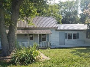 2601 Durkees Ferry Rd, West Terre Haute, IN 47885