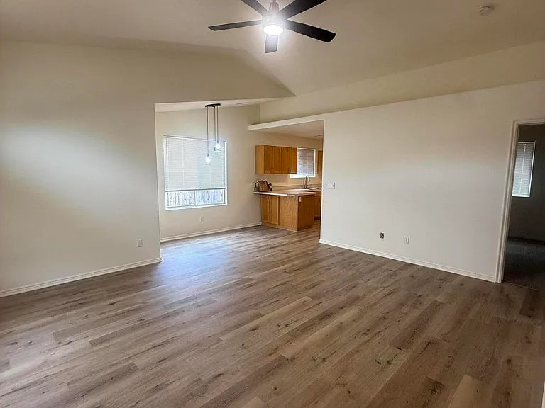 1157 N 1340 West Cir — Photo 3