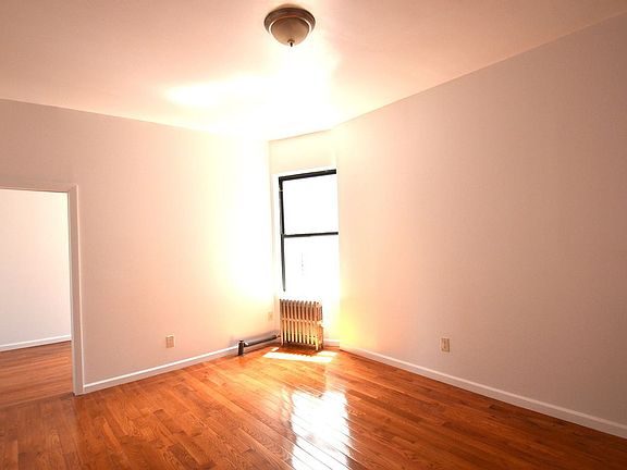 4th image of 624 W 139th St #B5