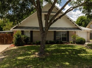 3201 Ridgeview Ln, Irving, TX 75062