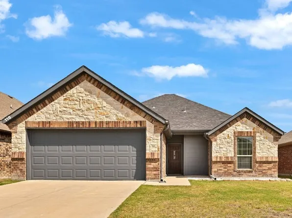 118 Cherokee St, Greenville, TX 75402