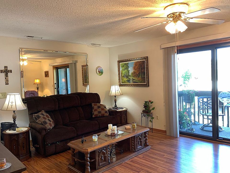 1st image of 180 Wilshire Dr Unit 90