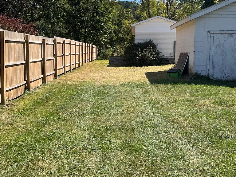 43 Azalea St — Photo 6