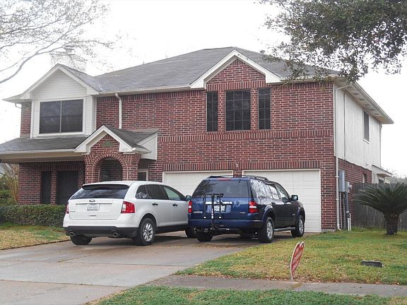 3rd image of 105 Water Oak Dr
