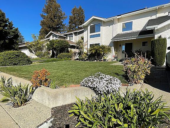 4th image of 2438 Mankas Blvd
