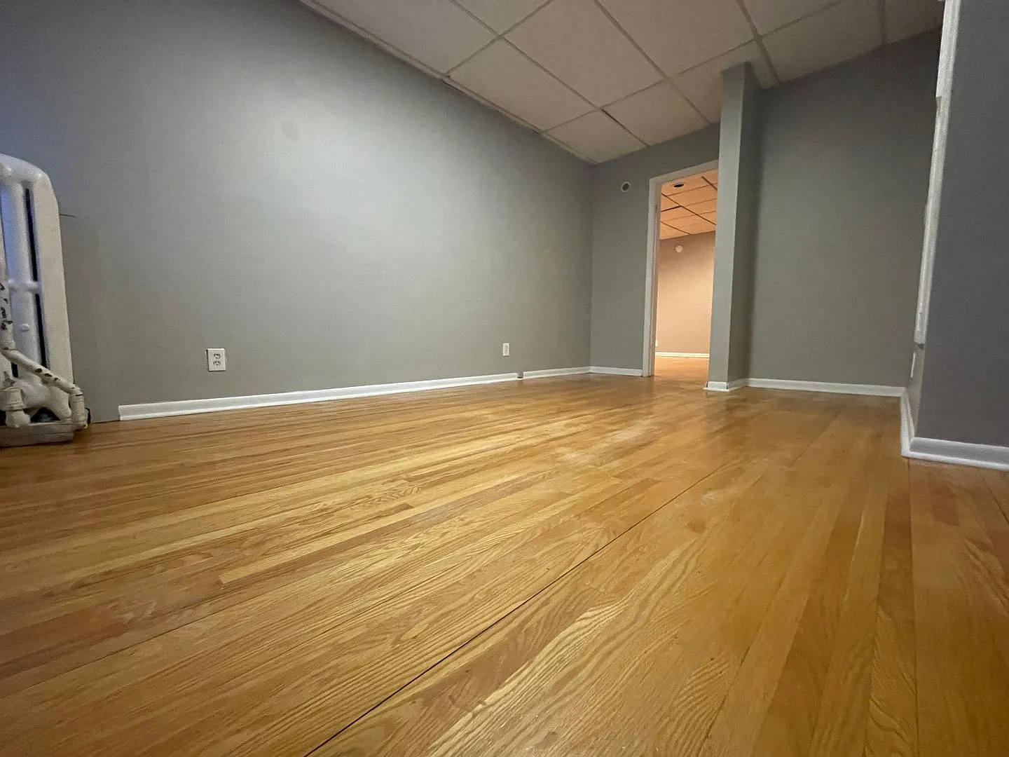 Awesome 3 Bedroom 1 bath duplex! — Photo 4
