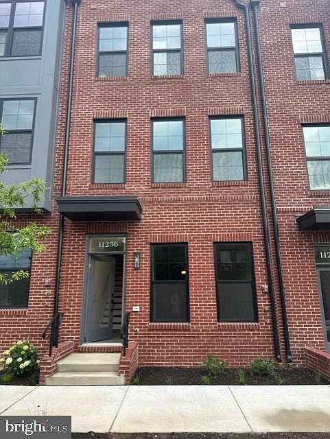 1st image of 11256 Bunsen St