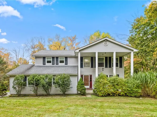 8 Willow Crest Drive, Katonah, NY 10536