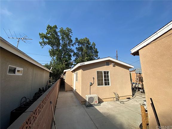 2nd image of 14307 Rayen St