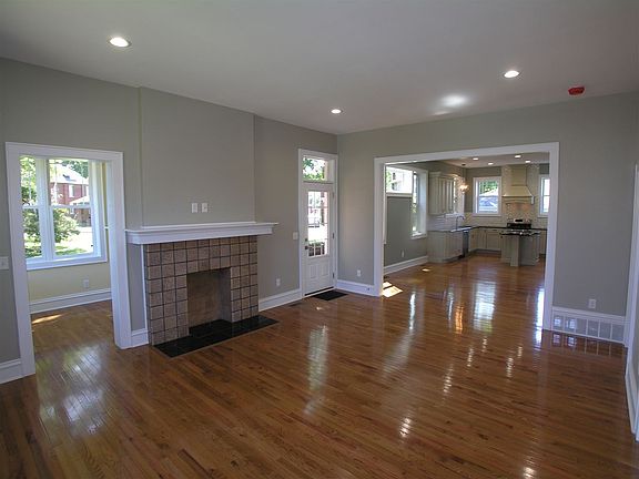 3rd image of 2969 Winters Rd