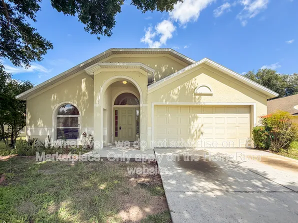 2272 Merry Rd, Tavares, FL 32778