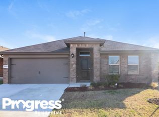 2201 Denmark Ln, Fort Worth, TX 76108