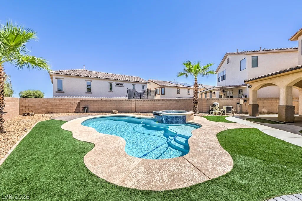 4 bed, 2.5 bath, 2096 sqft, $3,499 — Photo 1