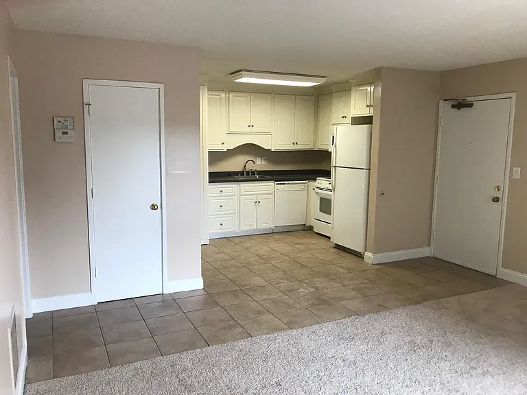 1808 Greene St — Photo 2