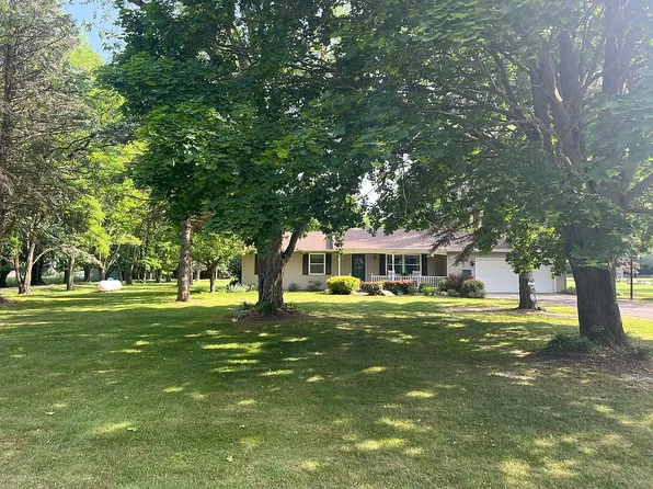 1386 E Haslett Rd, Williamston, MI 48895