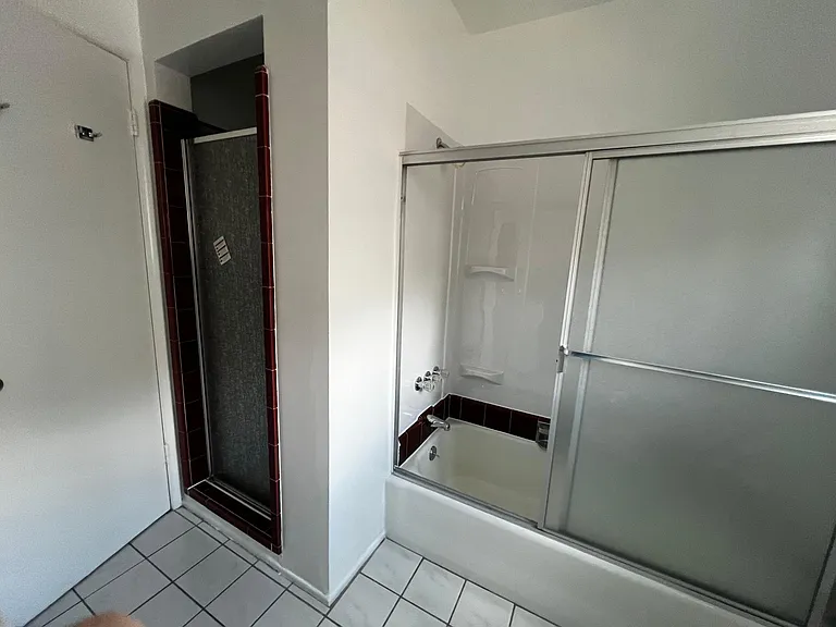 16638 Haynes St — Photo 24