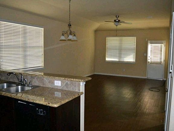 3rd image of 18449 Sunrise Maple Dr