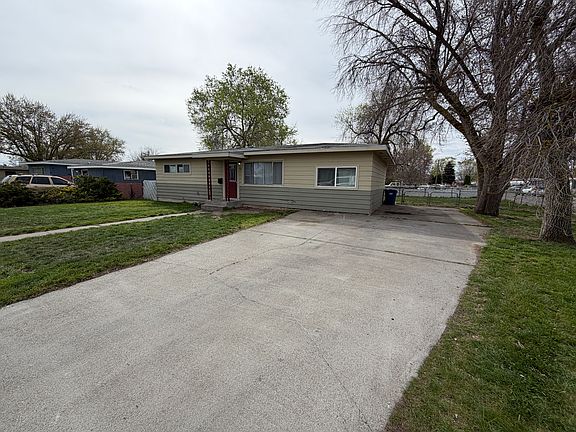 2nd image of 1110 E 11 N