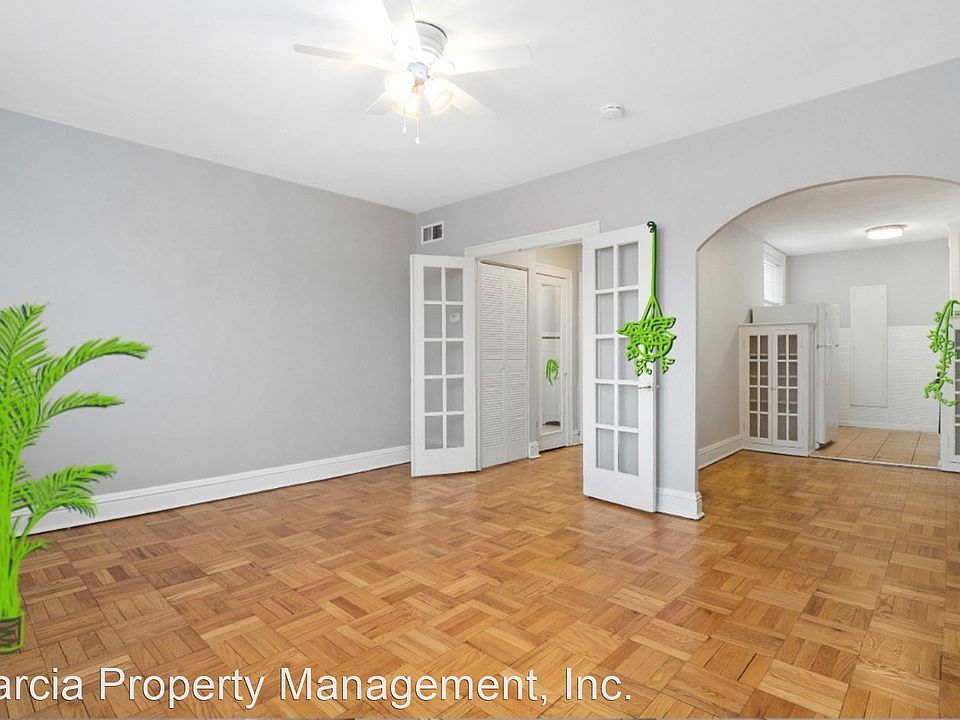 1st image of 3821 S Kingshighway Blvd APT 8