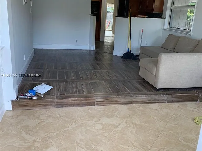1511 SW 4th Ave — Photo 6