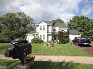 101 Spring House Ln #103, Telford, PA 18969