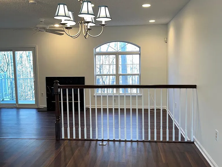 15 Halstead Pl — Photo 8