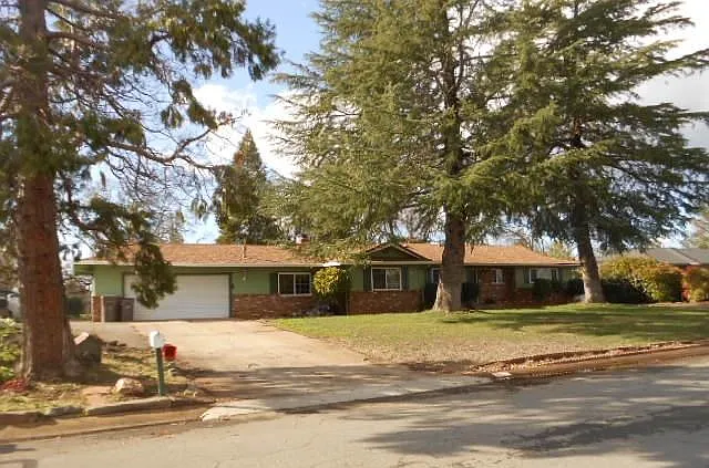 7028 Granada Dr photo 1