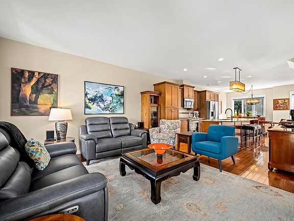 2nd image of 700 Lancaster Way #17