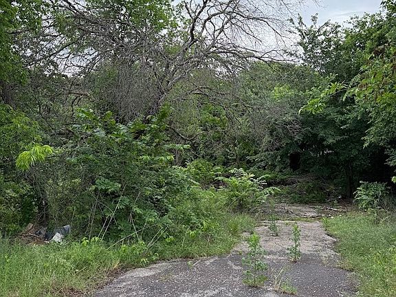 2nd image of 7419 Cottonwood Creek Rd
