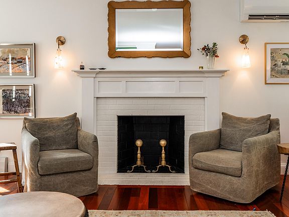 4th image of 20 Babbidge Road