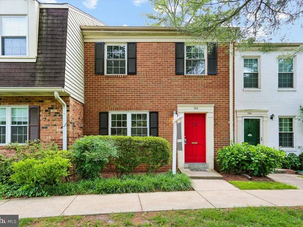 742 College Pkwy #7, Rockville, MD 20850