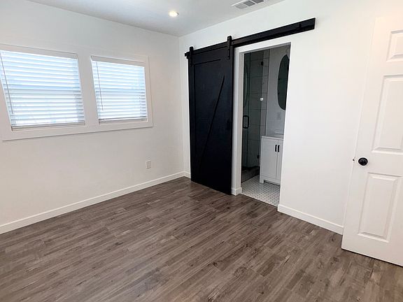 2nd image of 5835 5th Ave