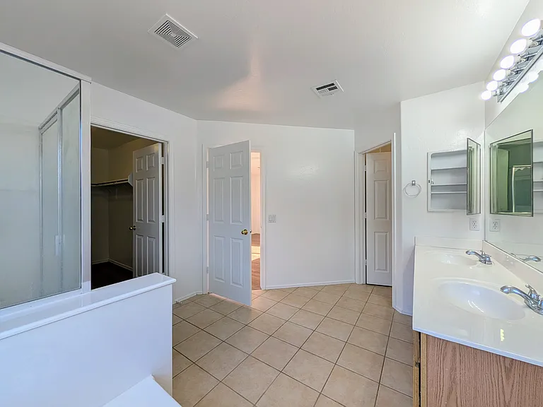 6416 N 78th Ln — Photo 57