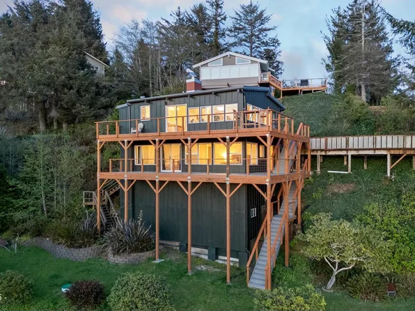 47470 Beach Crest Dr, Neskowin, OR 97149
