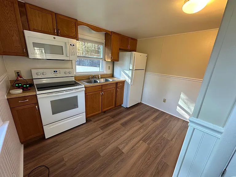 565 Marshalls Creek Rd — Photo 4