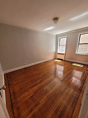 5th image of 145 Seaman Ave #3L