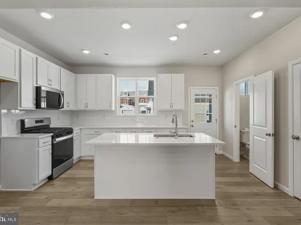 50 N 8th St Homesite B25, Perkasie, PA 18944