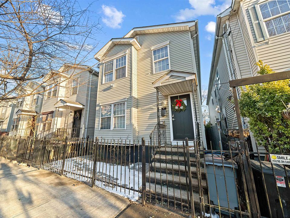 2nd image of 224 Whiton St