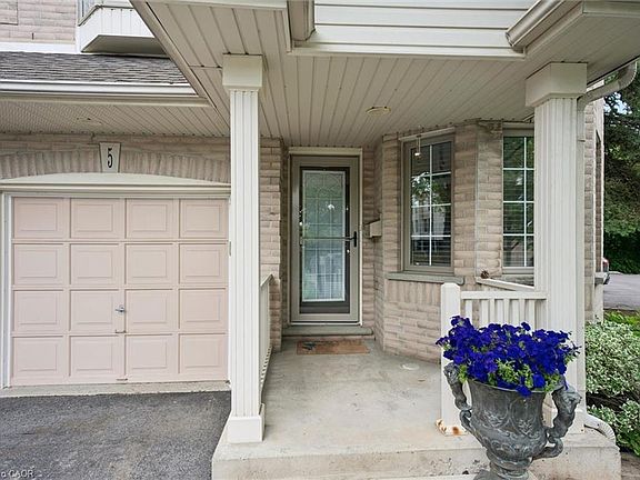 3rd image of 3243 New St #5