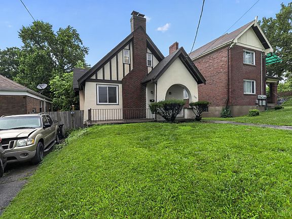 4th image of 2784 Losantiville Ave