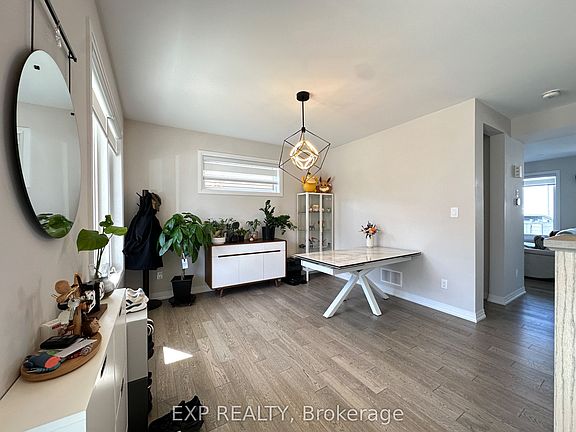 2nd image of 3073 Travertine Way