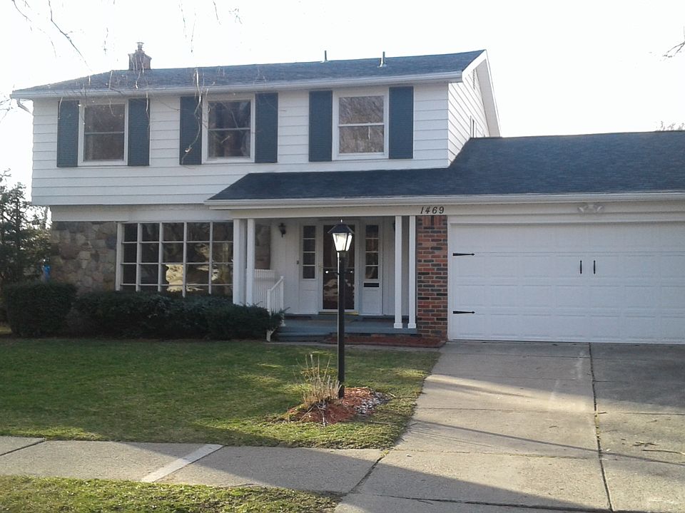 1st image of 1469 King George Blvd
