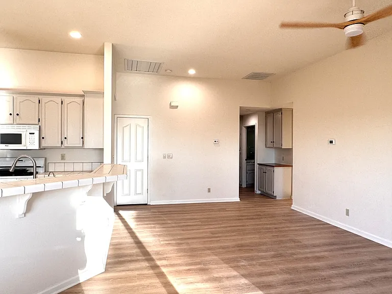 146 Northridge Dr — Photo 8