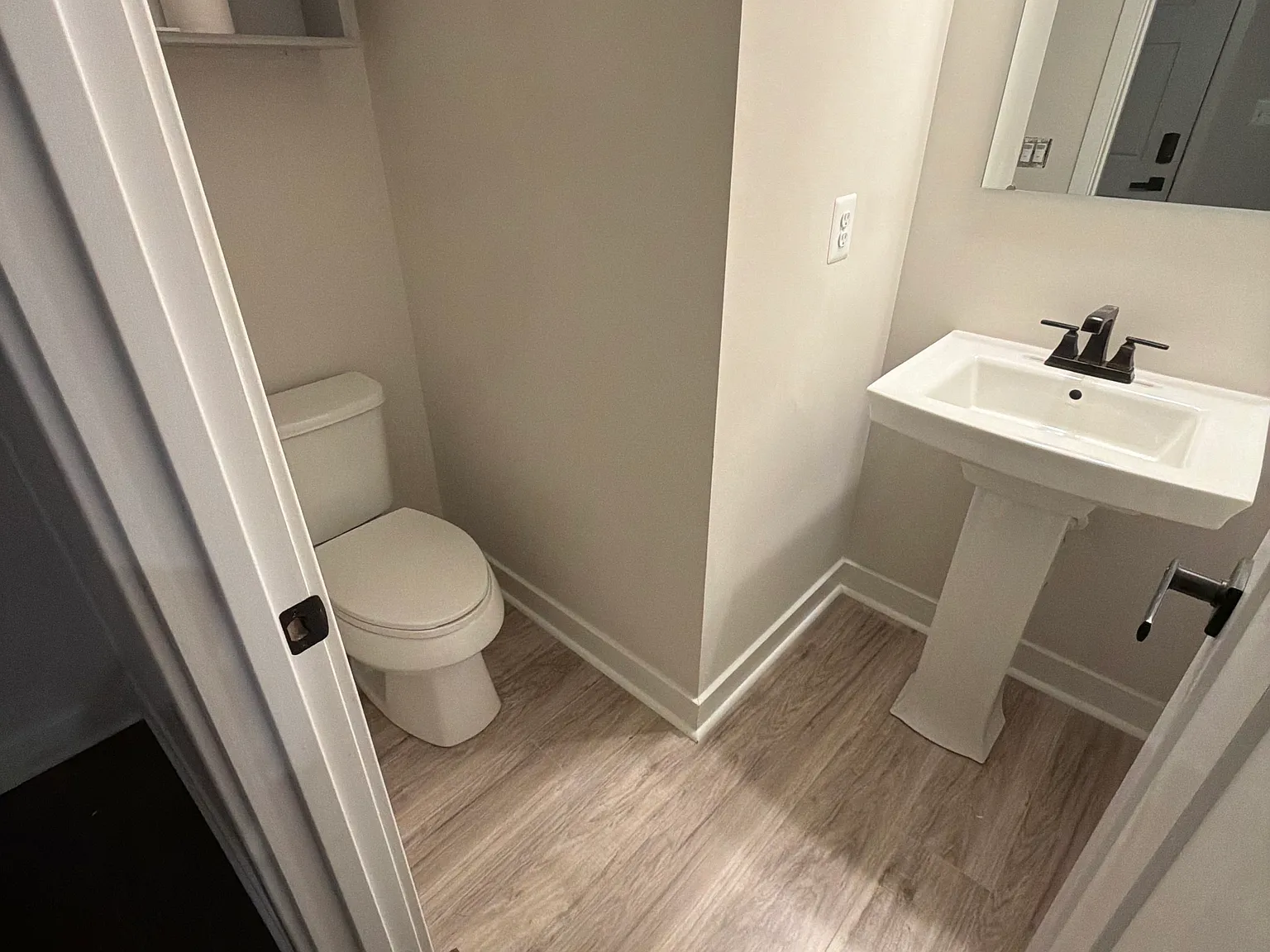 4 bed, 3.5 bath, 2551 sqft, $3,350 — Photo 4