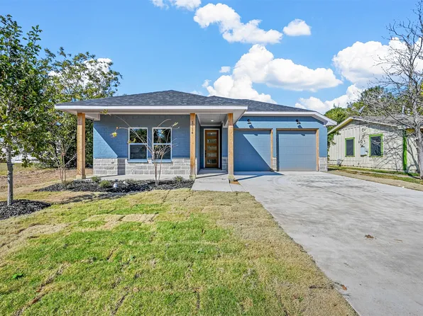 1114 S Medora St, Terrell, TX 75160