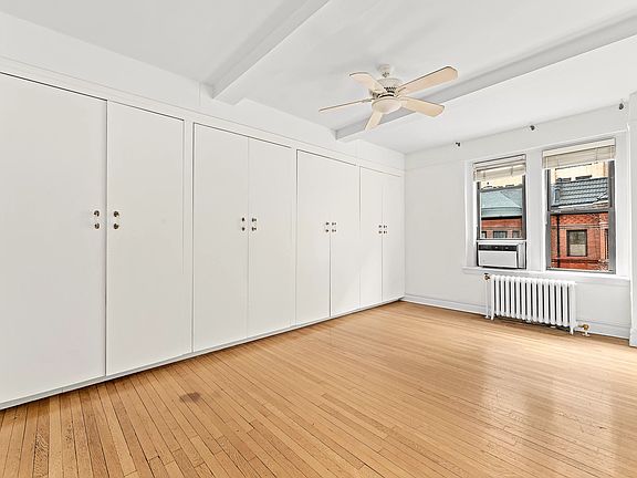 4th image of 245 W 74th St APT 4C